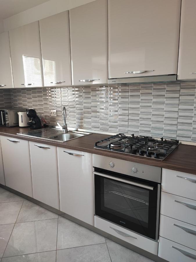Apartment Eva Pula Luaran gambar