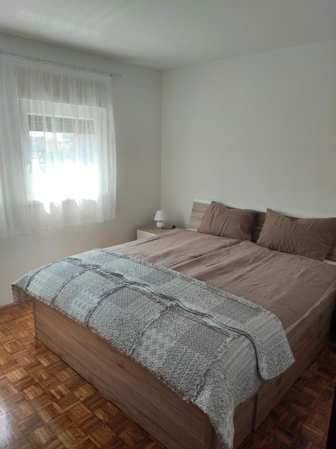 Apartment Eva Pula Luaran gambar