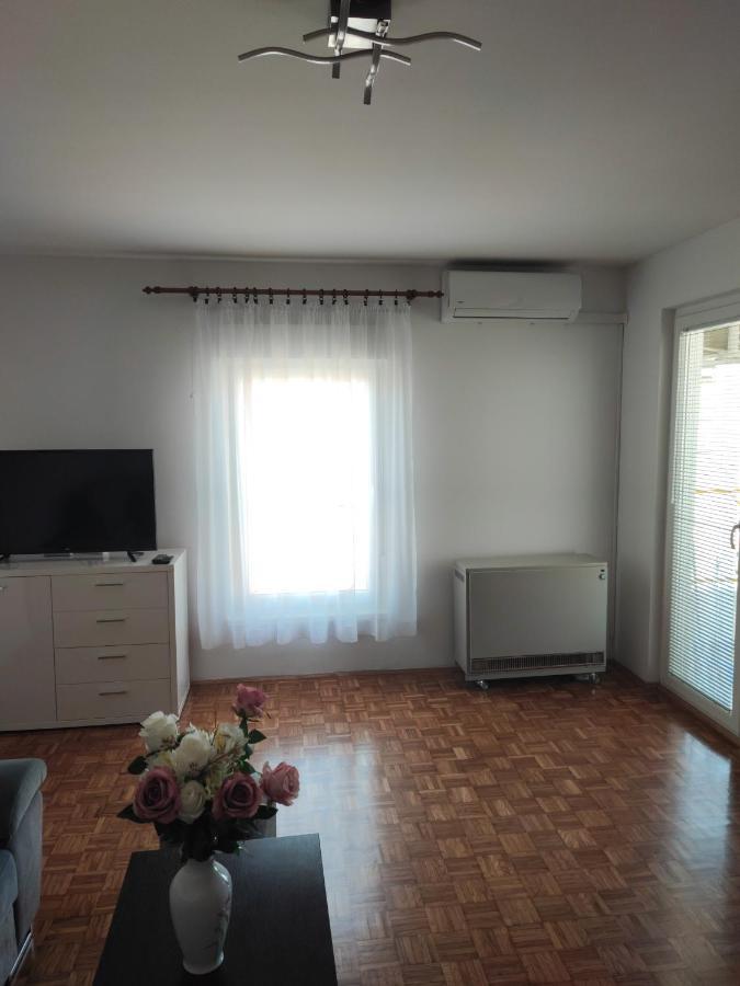 Apartment Eva Pula Luaran gambar