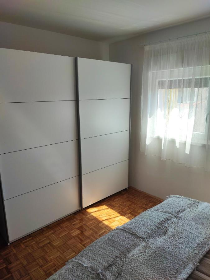 Apartment Eva Pula Luaran gambar